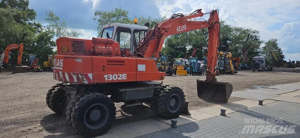 Atlas 1302 E  휠 굴삭기