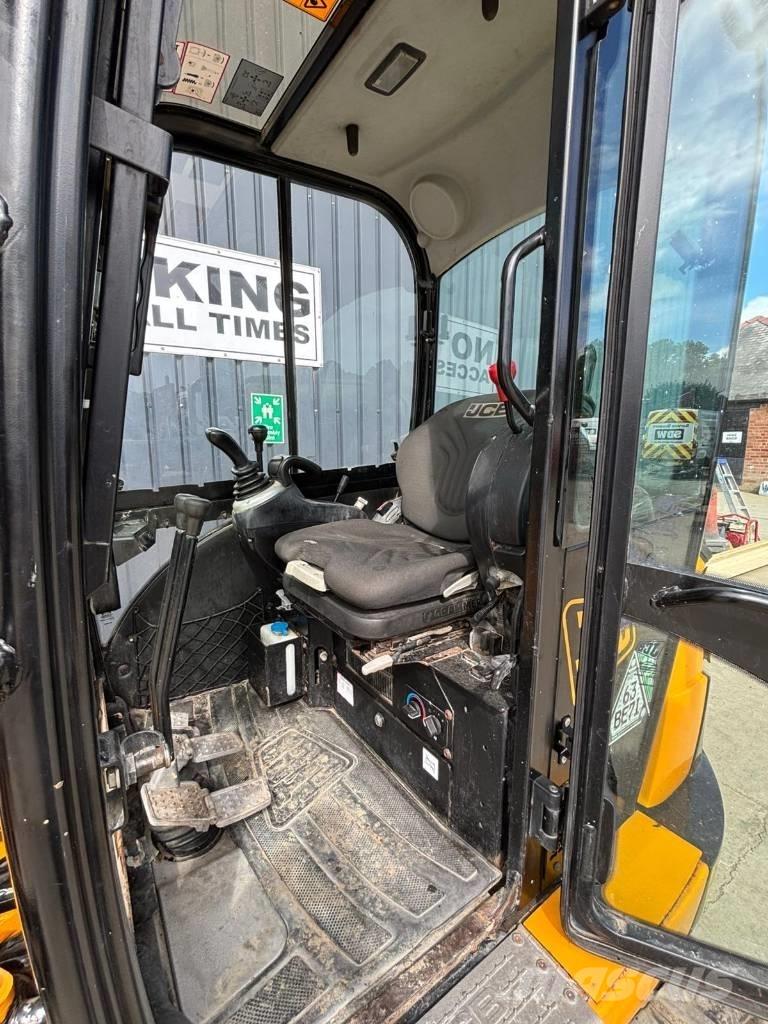 JCB 8026 CTS 소형 굴삭기 7톤 미만