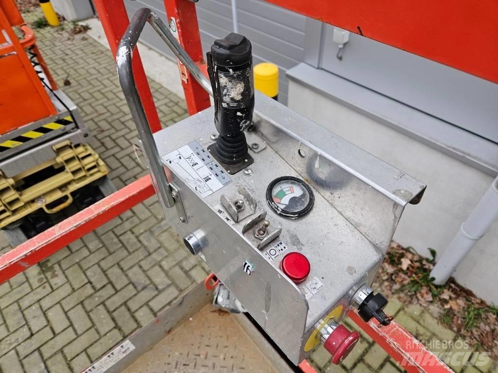 SkyJack SJ 4620 가위형 리프트