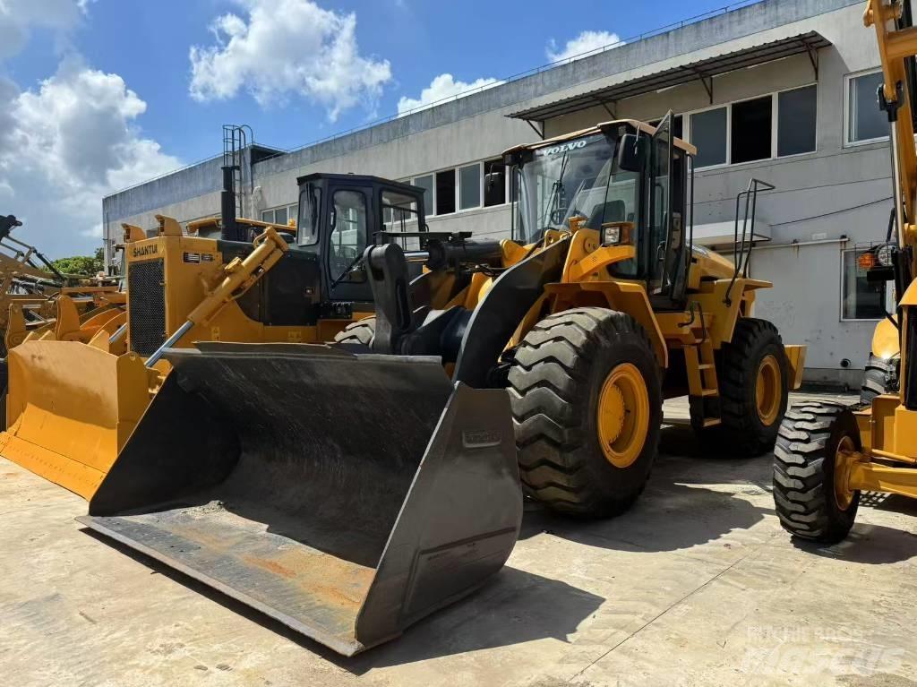 Volvo L 105  휠로우더
