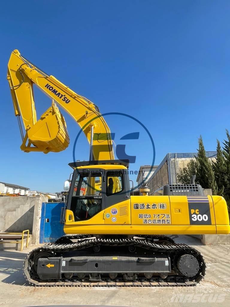 Komatsu PC 300 대형 굴삭기 29톤 이상