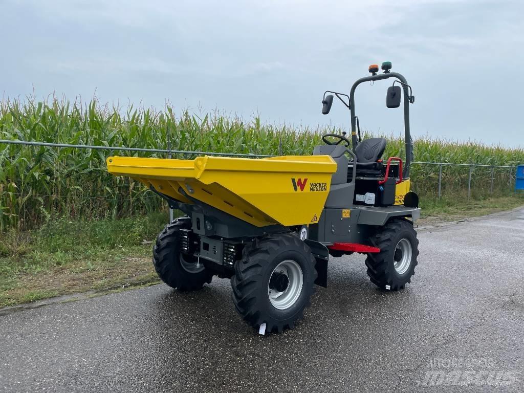 Wacker Neuson DW30 건설현장 덤프트럭
