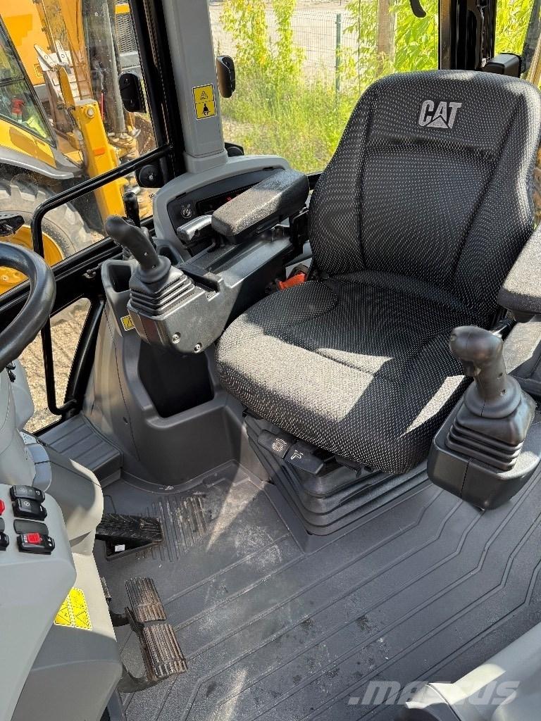 CAT 444 백호로더