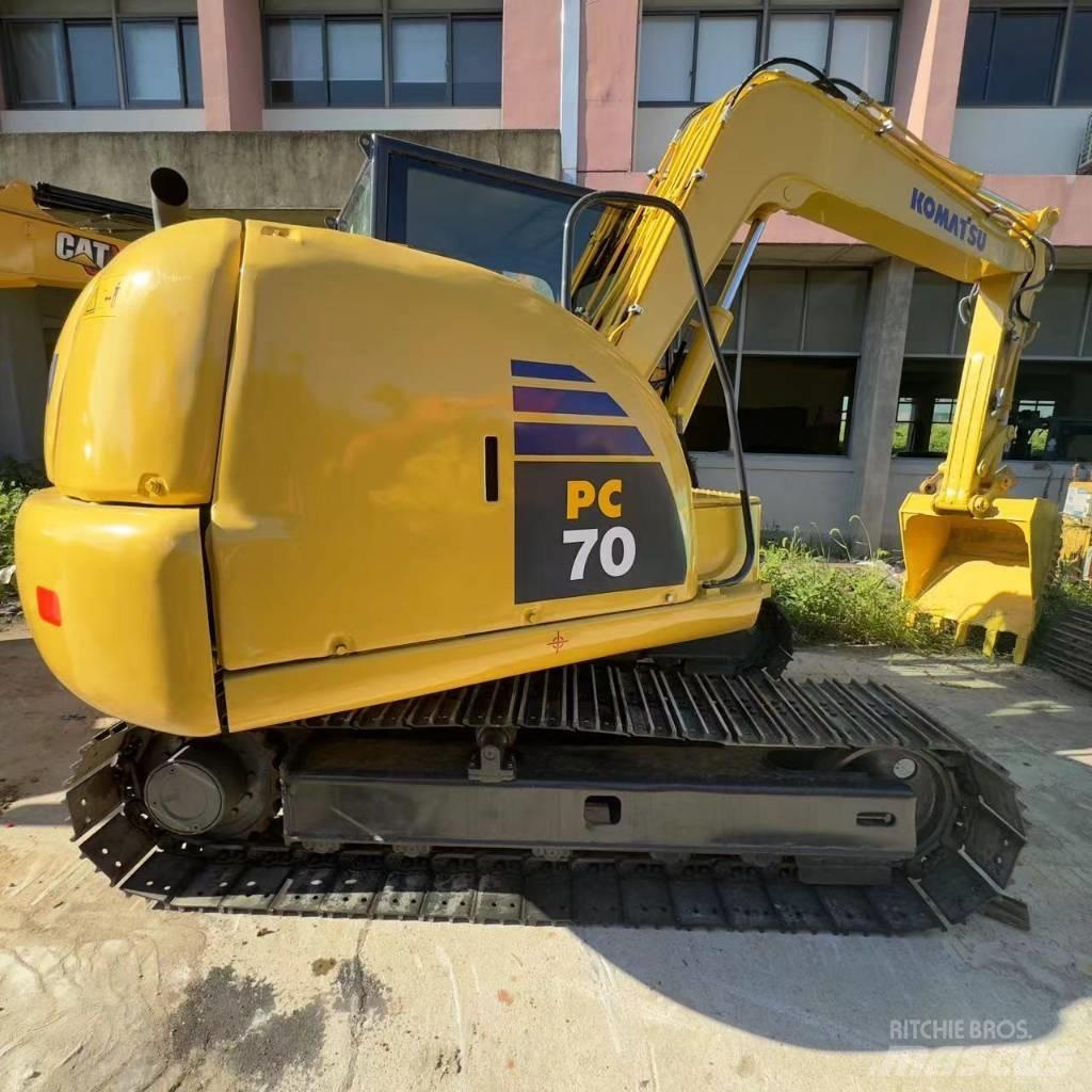 Komatsu PC 70 대형 굴삭기 29톤 이상