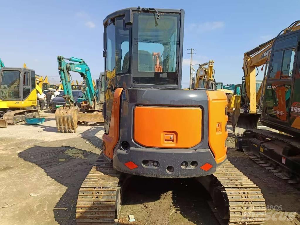 Hitachi ZX 55 소형 굴삭기 7톤 미만