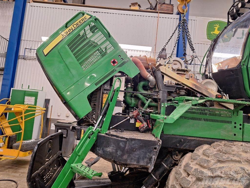 John Deere 1910 원목 포워더
