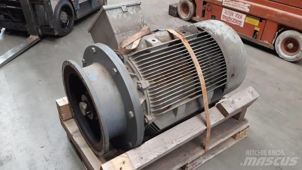 Siemens 1LA6 콤푸레샤