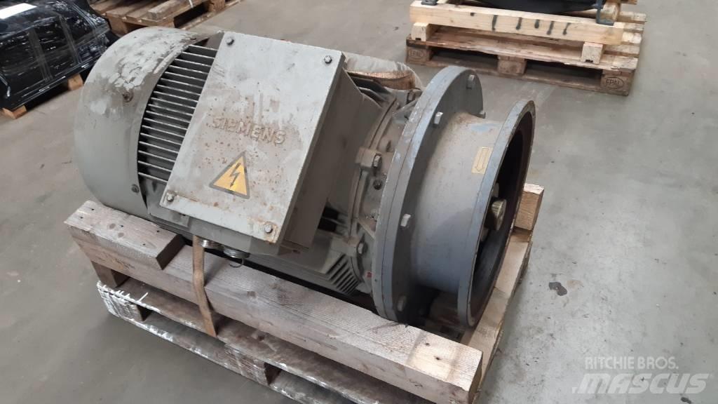 Siemens 1LA6 콤푸레샤