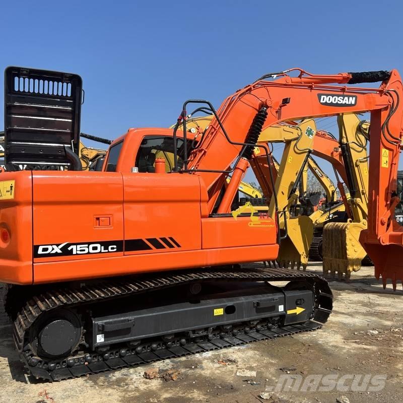 Doosan DX150 대형 굴삭기 29톤 이상