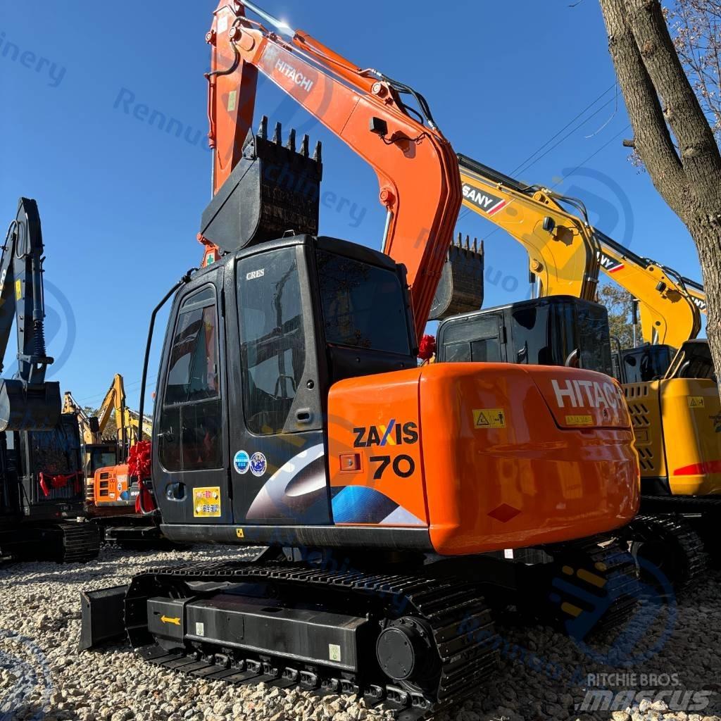 Hitachi ZX70 소형 굴삭기 7톤 미만