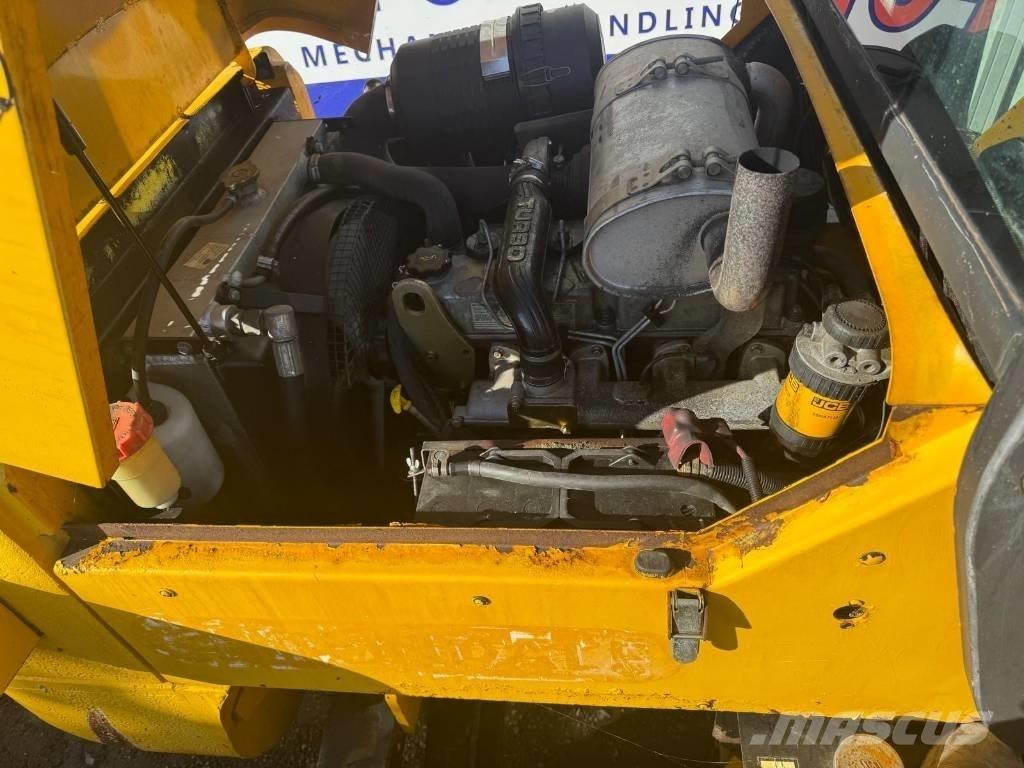 JCB 926 험지용 트럭