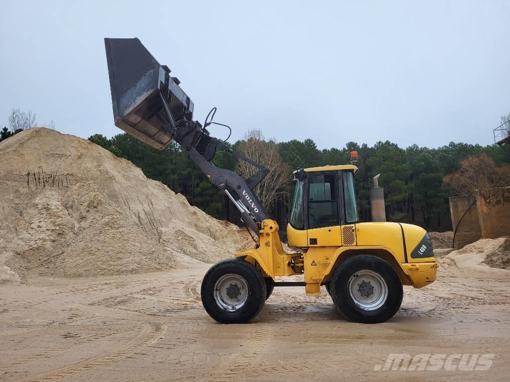 Volvo L 40 B 미니 로더