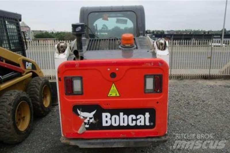 Bobcat S450B 기타 트럭