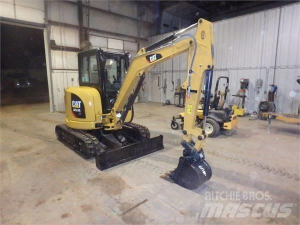 CAT 303.5 소형 굴삭기 7톤 미만