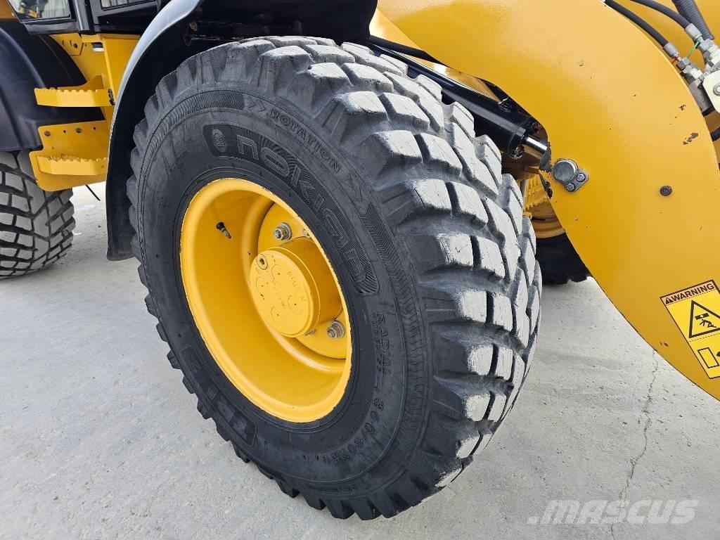 CAT 908M  휠로우더