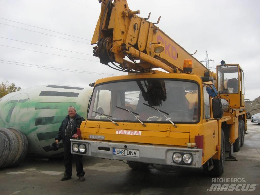Tatra CKD A/T 크레인