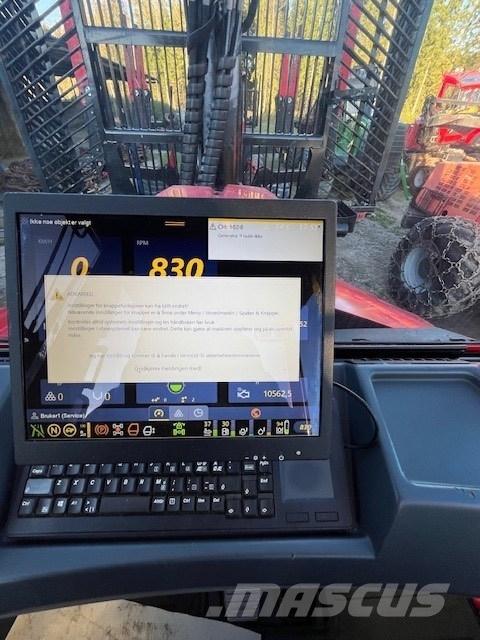 Komatsu XF895-2 원목 포워더