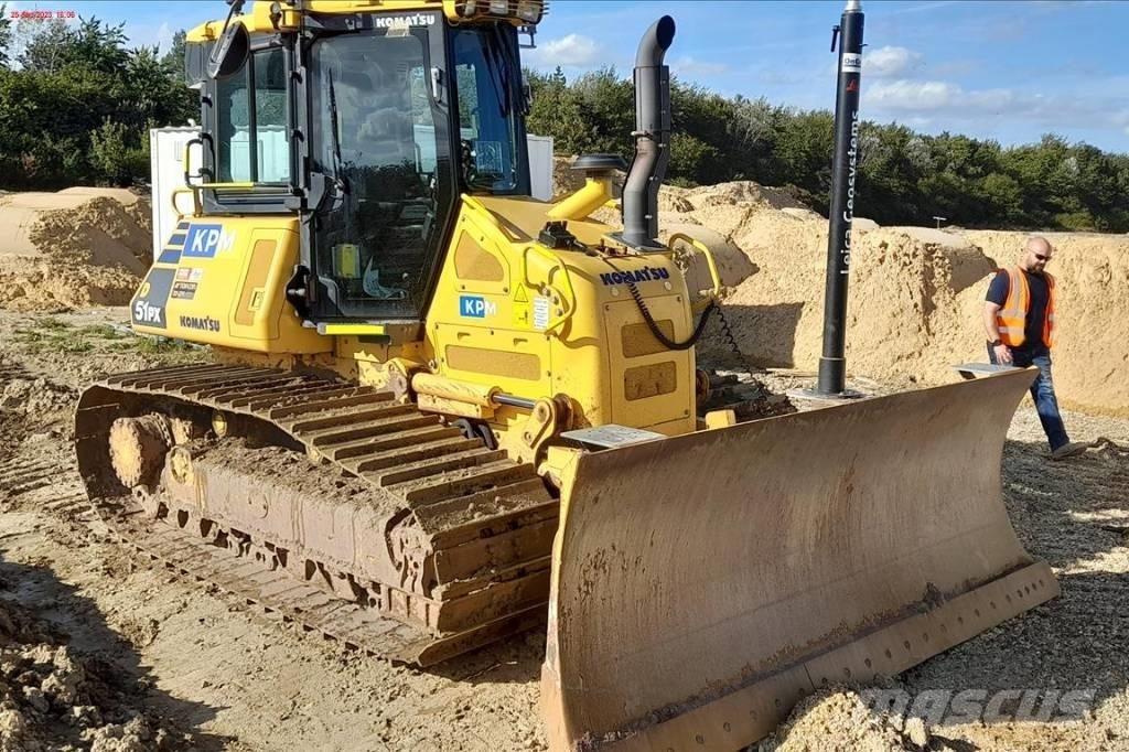 Komatsu D51 PX-24 크롤러 도저