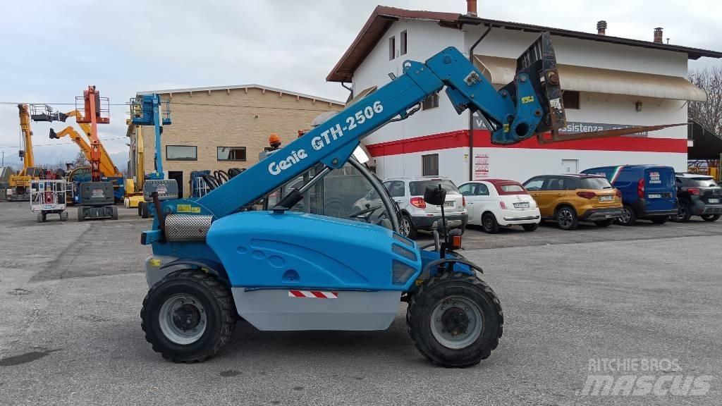 Terex Genie 2506 텔러 핸들러
