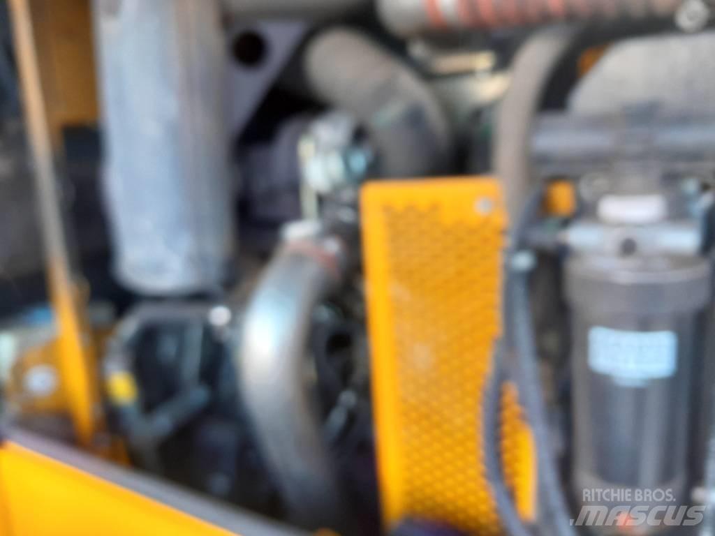 JCB 412 농업용 텔레 핸들러