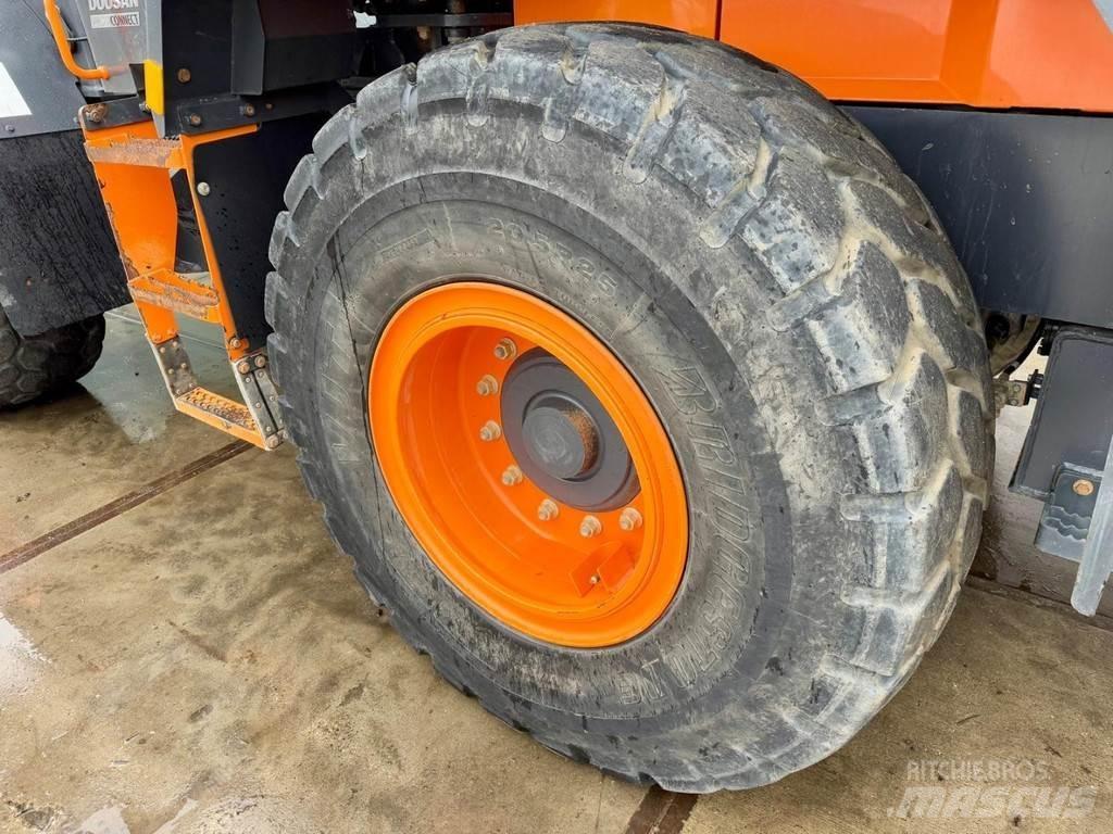 Doosan DL250-7  휠로우더
