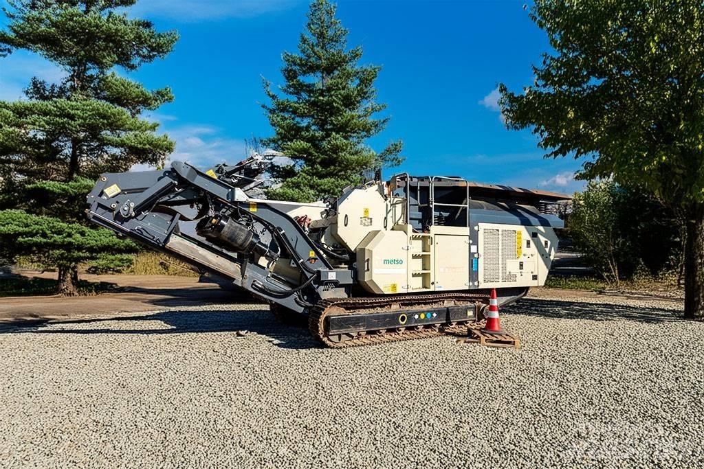 Metso J90 이동식 분쇄기