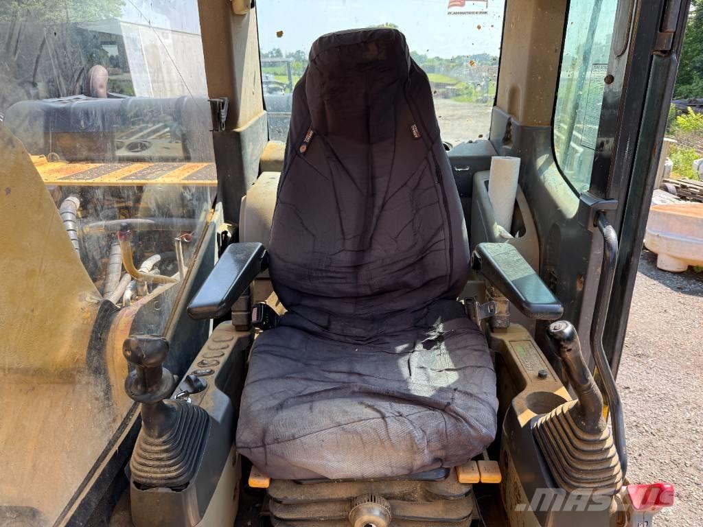 Komatsu PC 200 LC-8 대형 굴삭기 29톤 이상