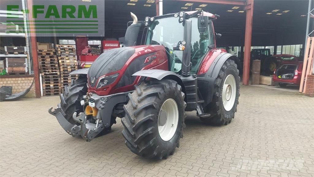 Valtra T 174 트랙터
