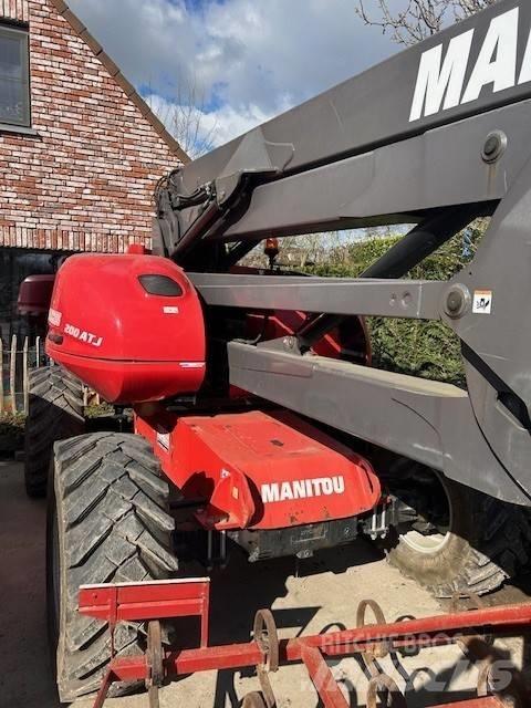 Manitou 200 ATJ 관절형 전동이동 리프트
