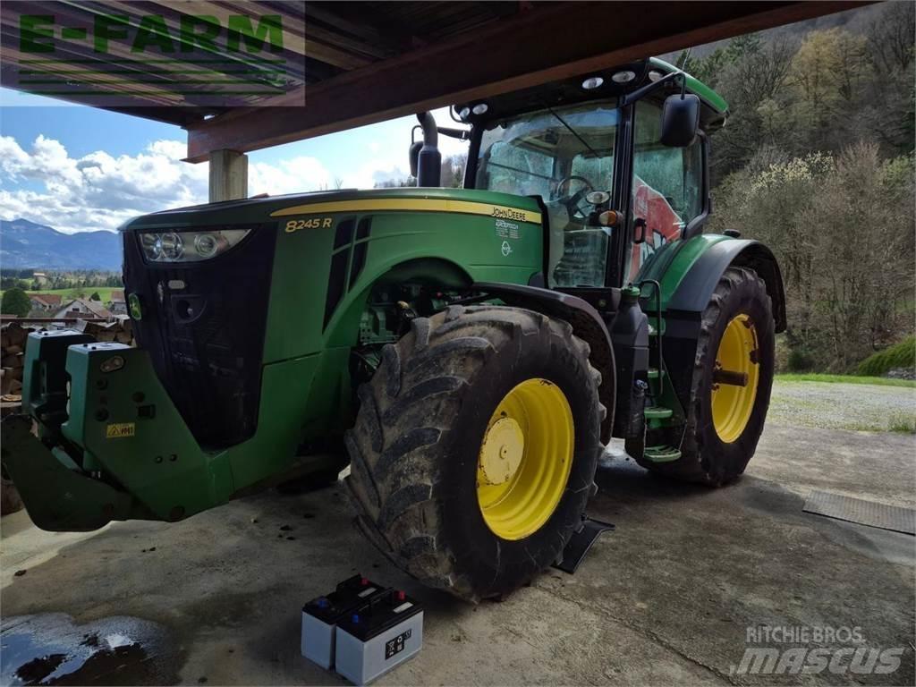 John Deere 8245 R 트랙터
