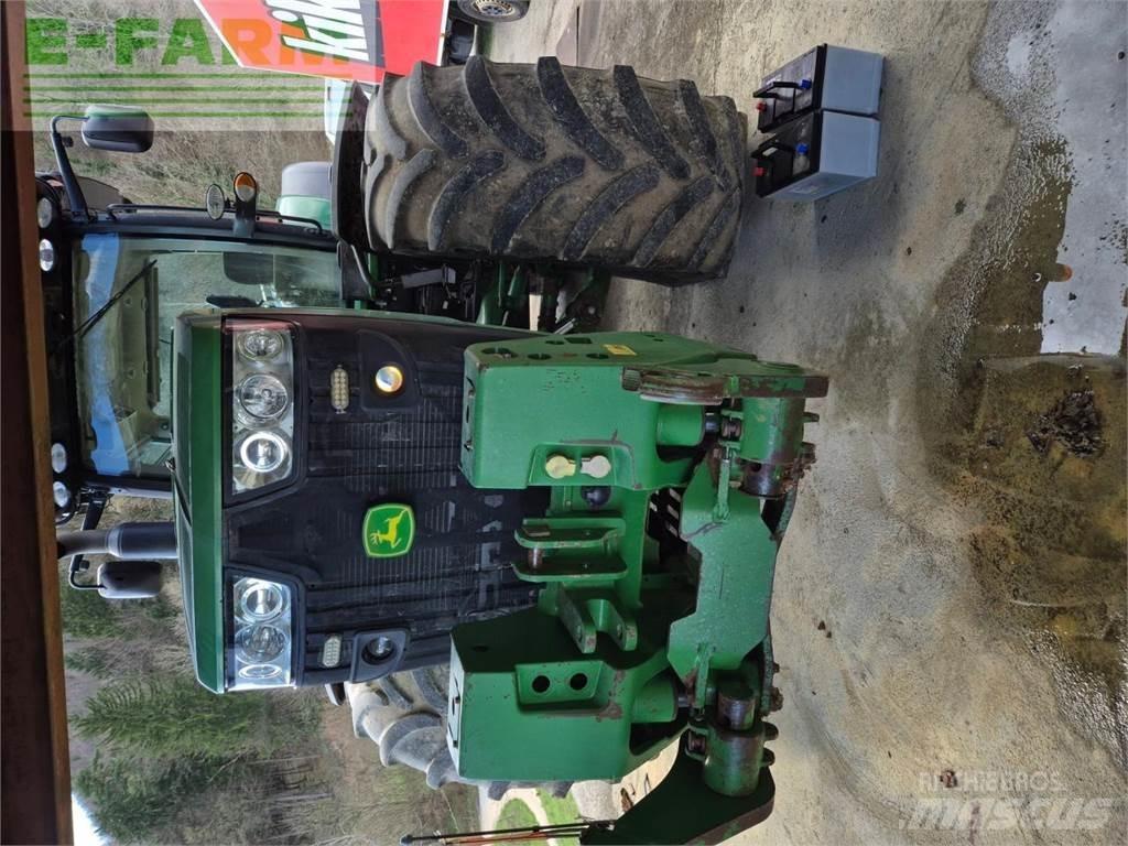 John Deere 8245 R 트랙터