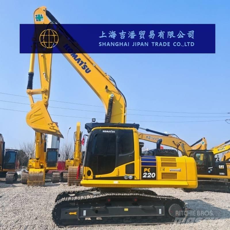 Komatsu PC 220 대형 굴삭기 29톤 이상