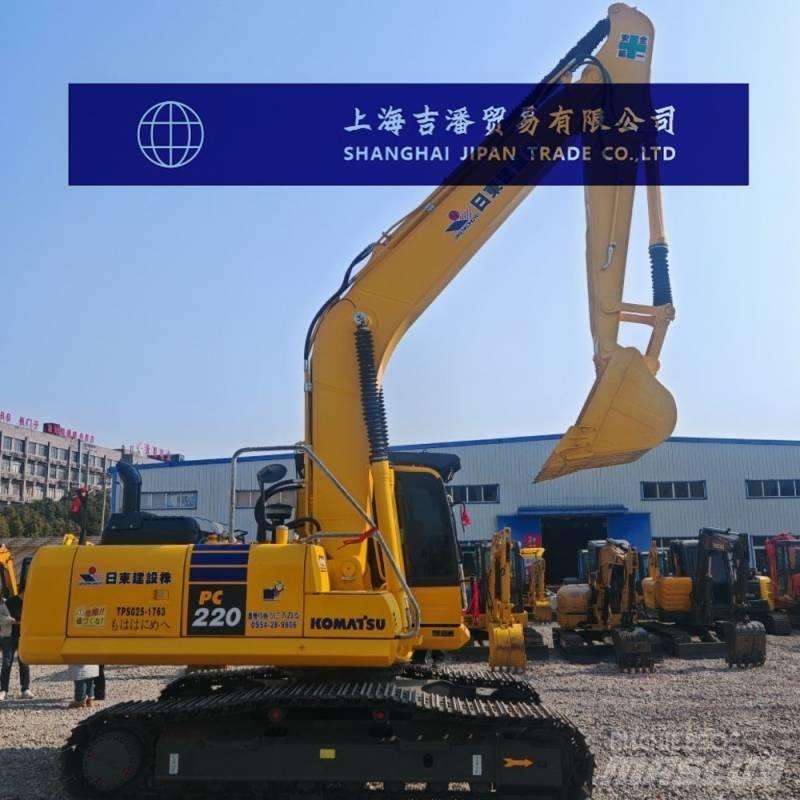 Komatsu PC 220 대형 굴삭기 29톤 이상
