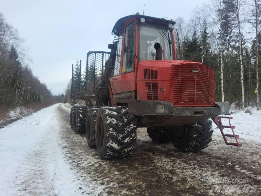 Komatsu 835 원목 포워더