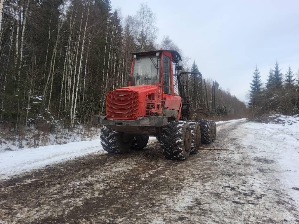 Komatsu 835 원목 포워더