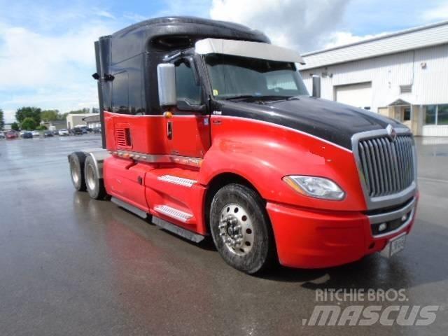 International LT625 트랙터 유닛