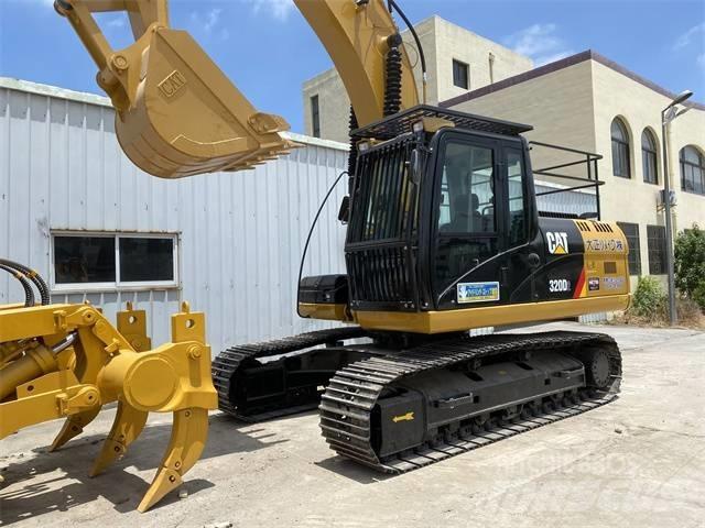 CAT 320 D 대형 굴삭기 29톤 이상