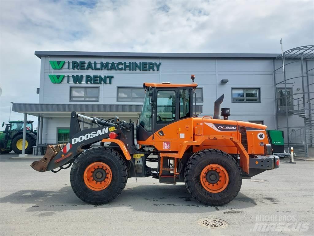 Doosan DL220-5  휠로우더