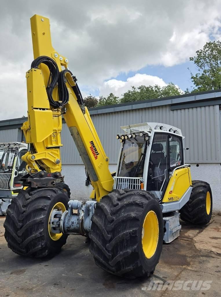 Menzi Muck M545X 특수 굴삭기