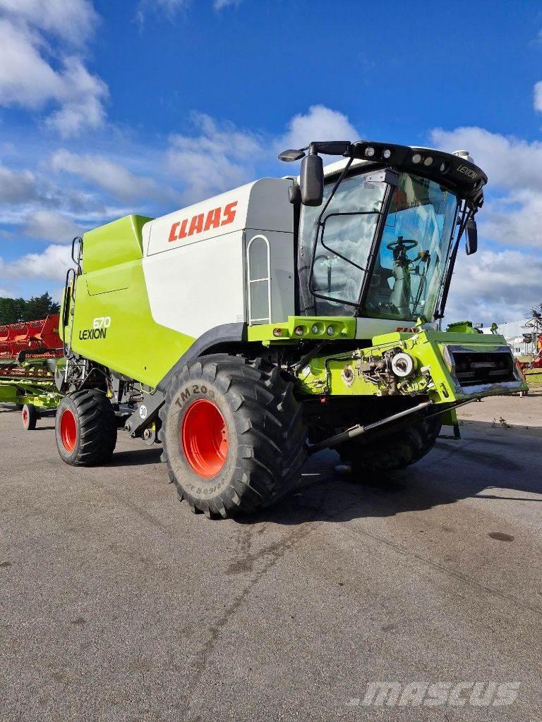 CLAAS Lexion 670 콤바인 수확기