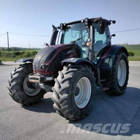 Valtra N 174 트랙터