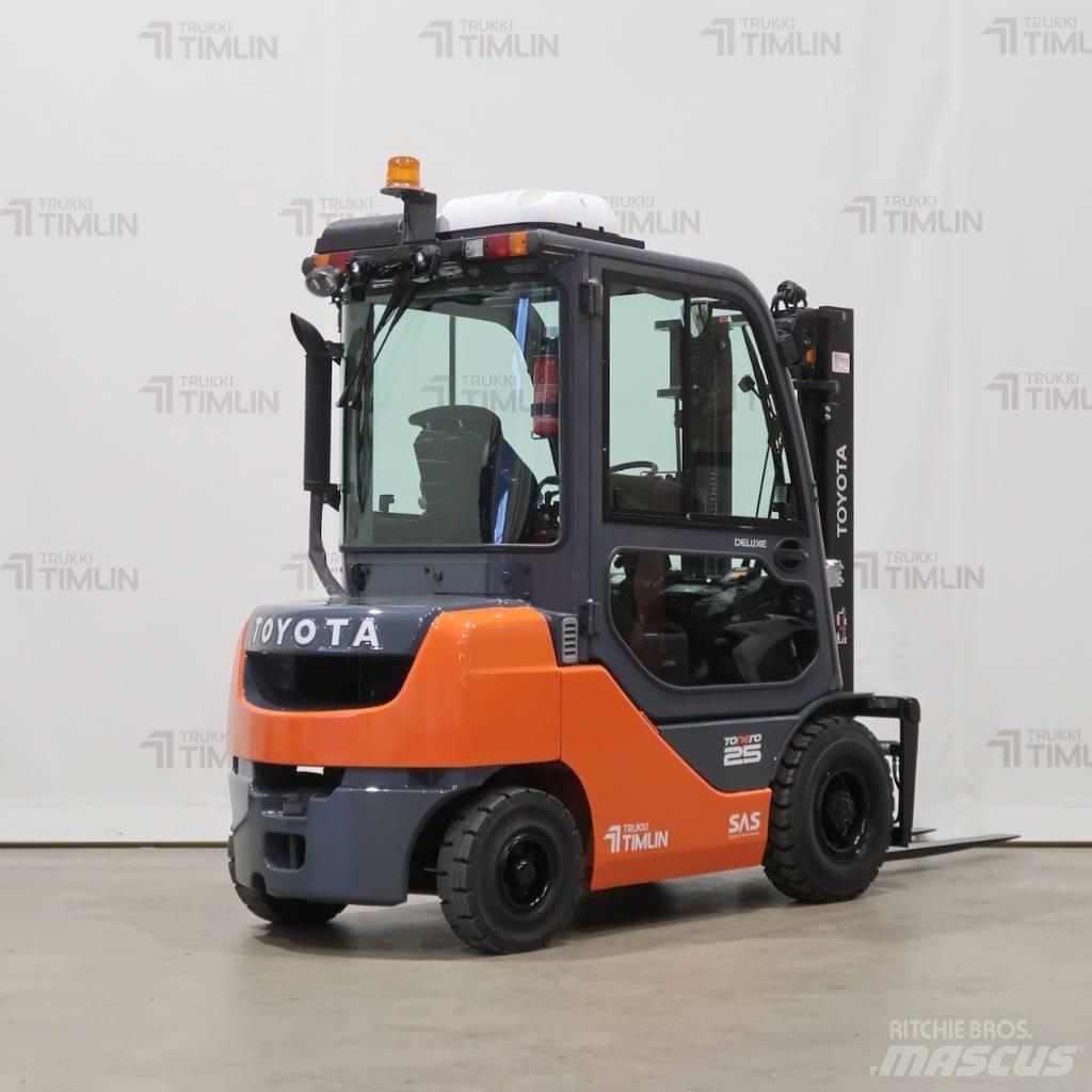 Toyota 52-8FDF25 디젤 지게차