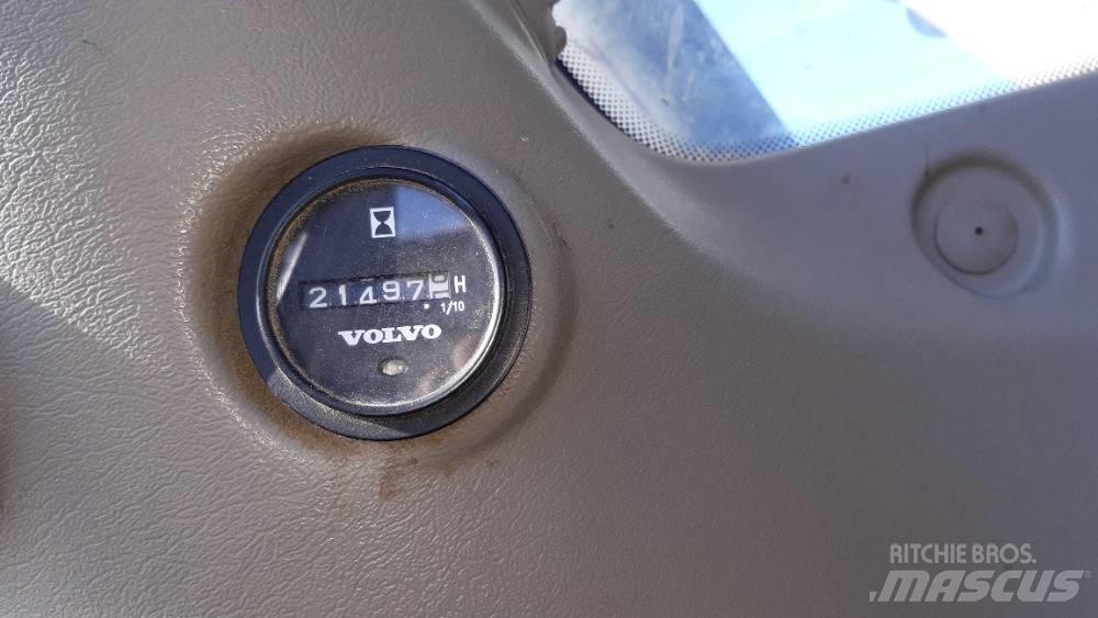 Volvo 290 CNL 대형 굴삭기 29톤 이상
