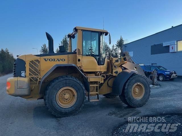 Volvo L90F  휠로우더