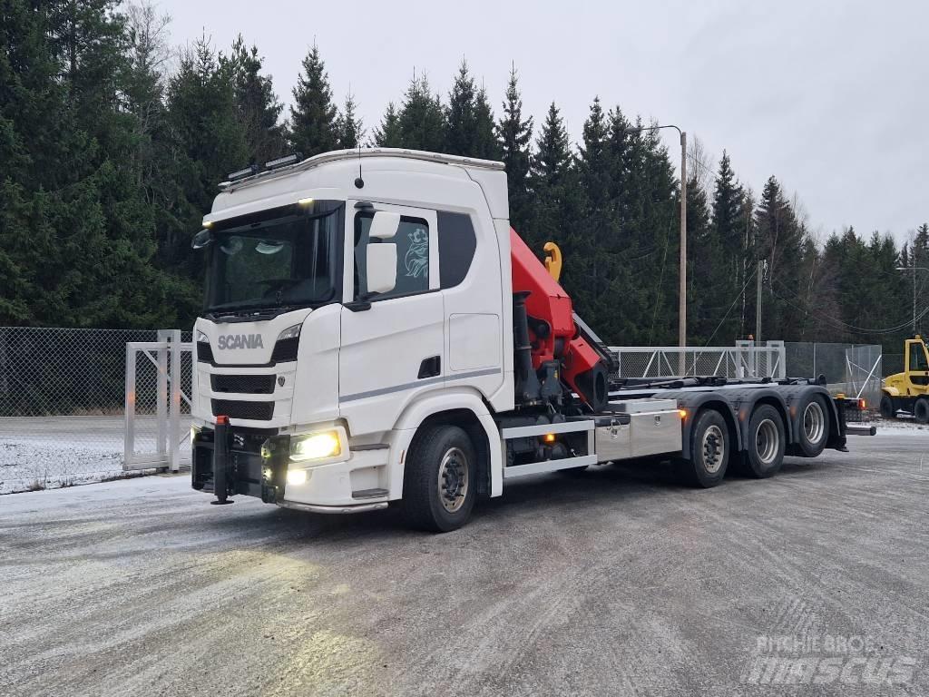 Scania R540 8x2 크레인 트럭