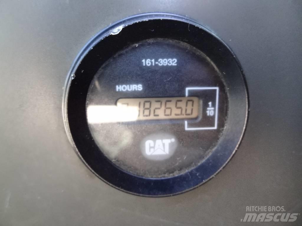 CAT 324 D L 대형 굴삭기 29톤 이상