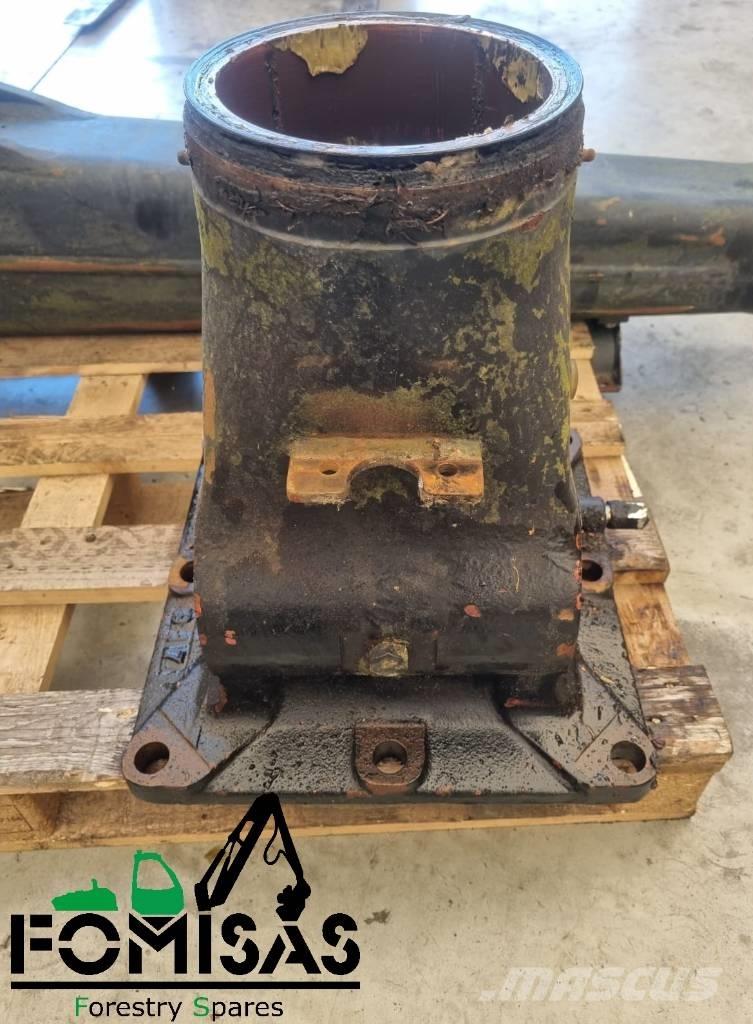 Loglift 751F65R Base 포워더 크레인