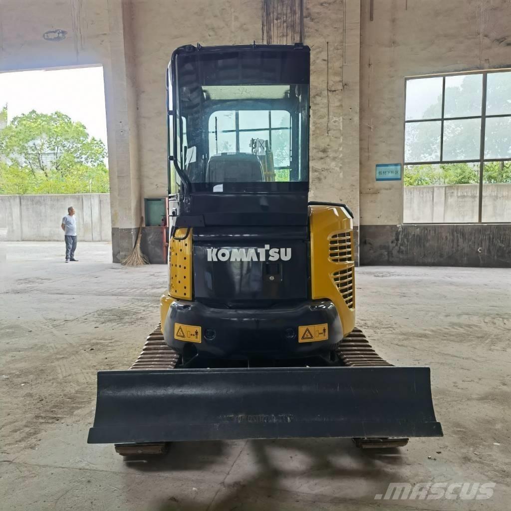 Komatsu PC30 대형 굴삭기 29톤 이상
