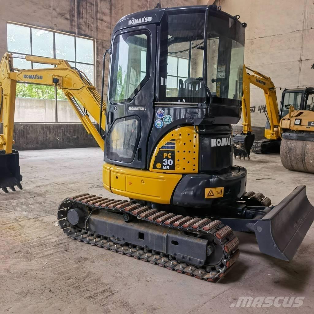 Komatsu PC30 대형 굴삭기 29톤 이상