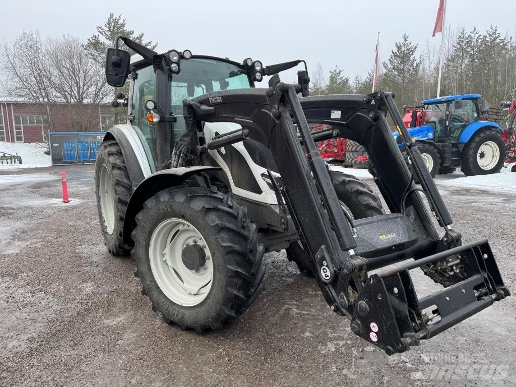 Valtra G 115 Active 트랙터
